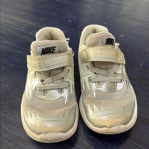 Nike Kids Shoes - Tan